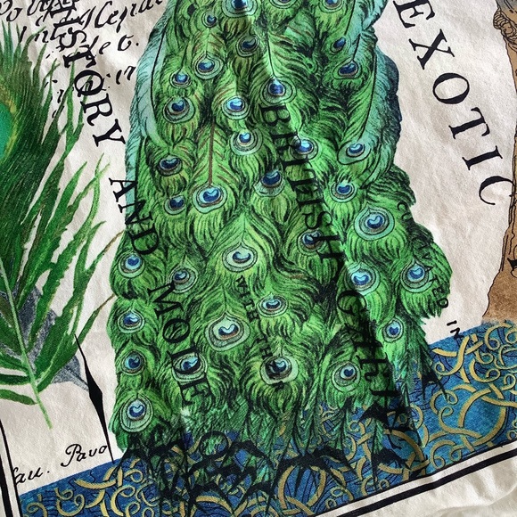🦚 Peacock Kitchen Towel by Michel Design Works - Picture 3 of 6